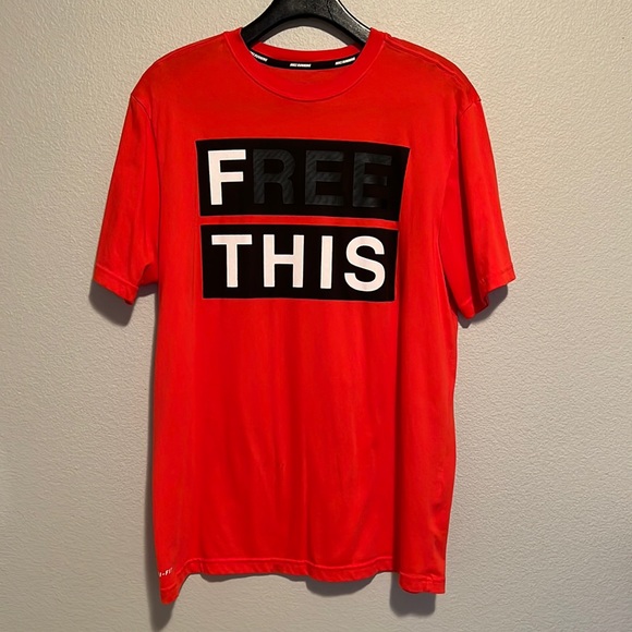 Nike tee - Picture 9 of 11